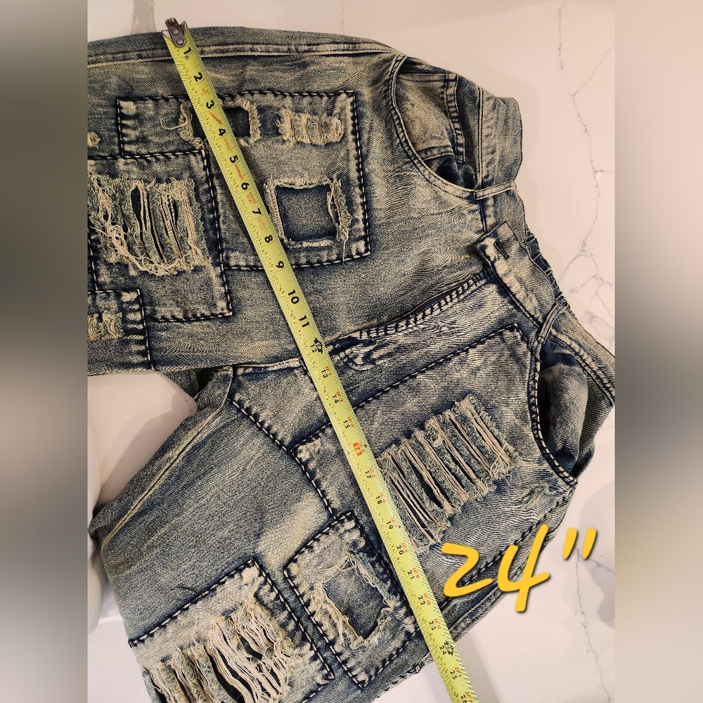Distessed Baggy Jeans - Picture 8 of 9